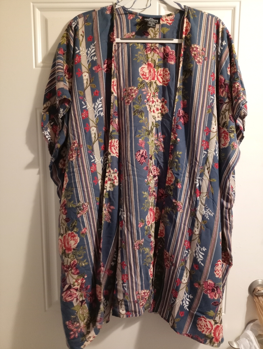 LONG RAYON BOHO KIMONO SIZE MEDIUM  FREE SIZE COVER-UP